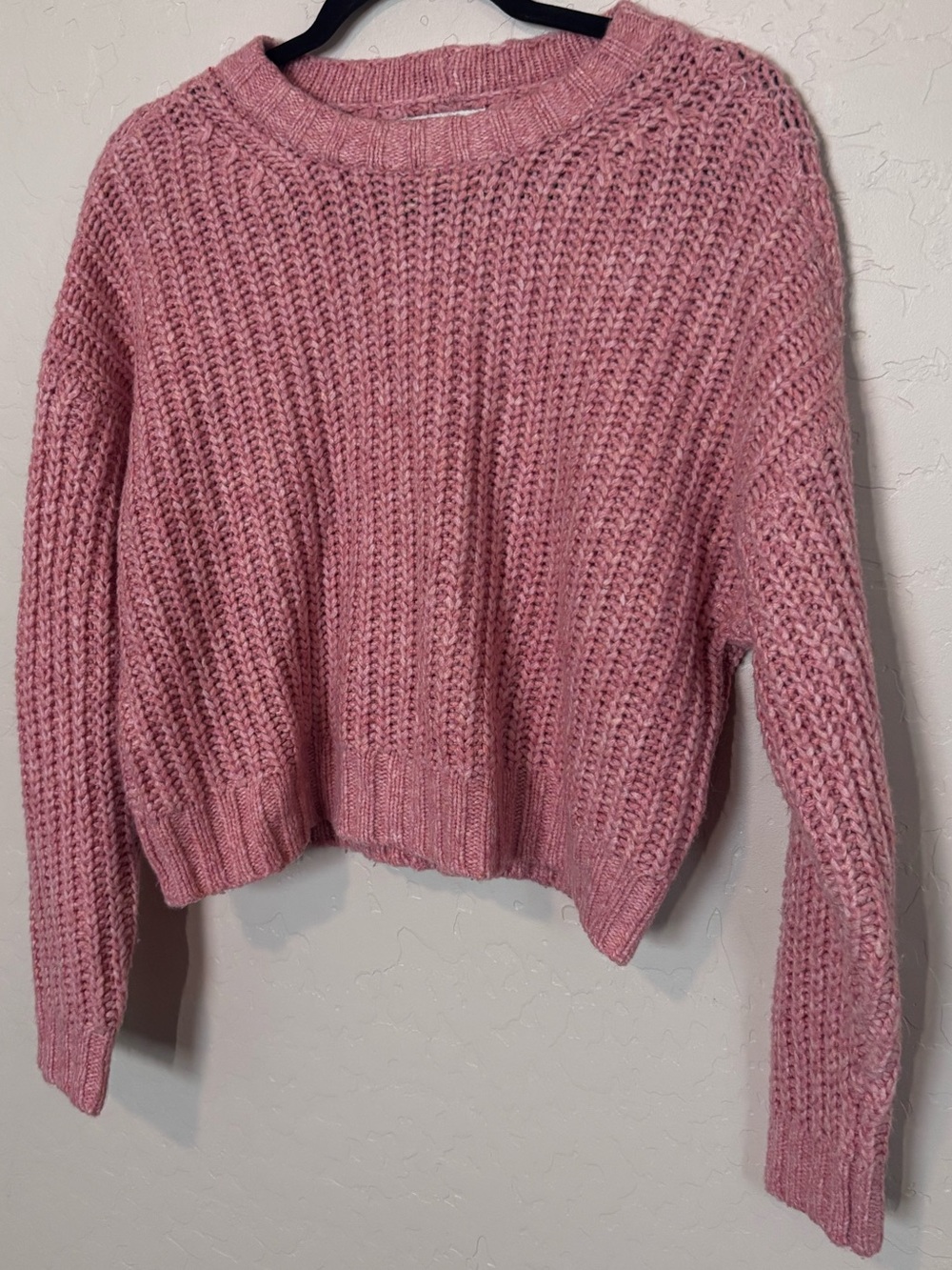 American Eagle Pink Chunky Knit Cropped Sweater Women's M